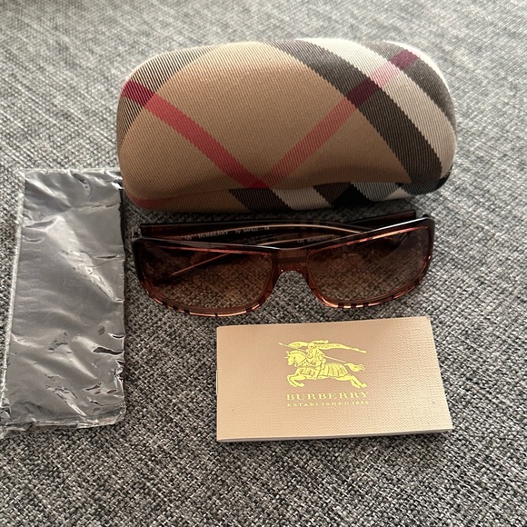 Burberry Brown Sunglasses with Checkered Case - Picture 1 of 5